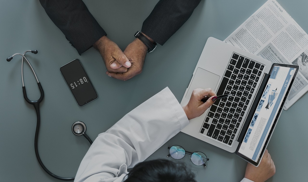 Compete with Alodokter and Halodoc, Prixa Healthcare Startup Adopted AI
