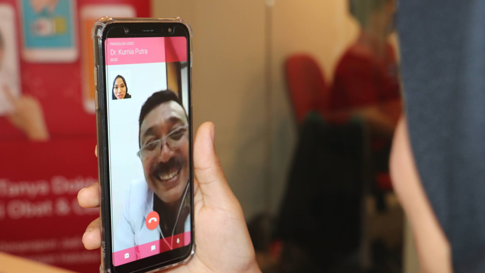 Halodoc Healthcare Startup Takes Oath of Non-Medical Workers