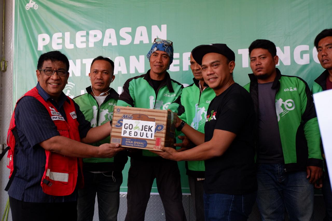 In A Day, Gojek Consumers Collect IDR 100 Million Donations for Flood Victims