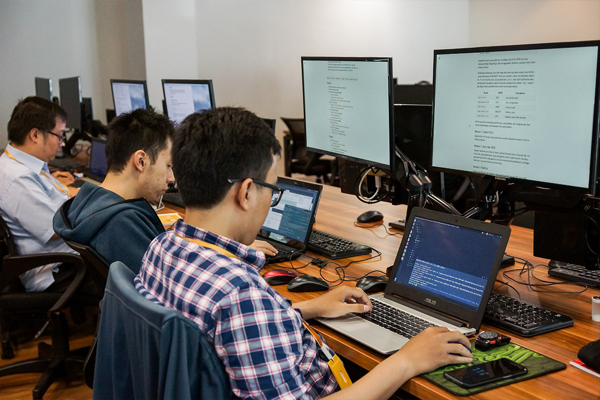 East Ventures Leads IDR 41 Billion Investment in a Coding School, Hacktiv8