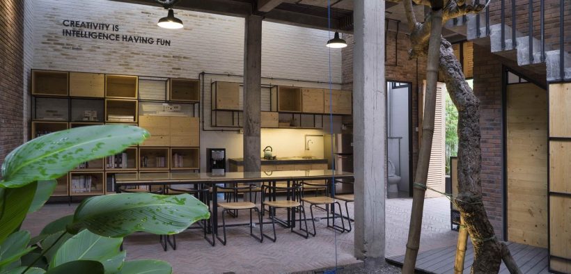 Office design Inspirations for Fun Office Look