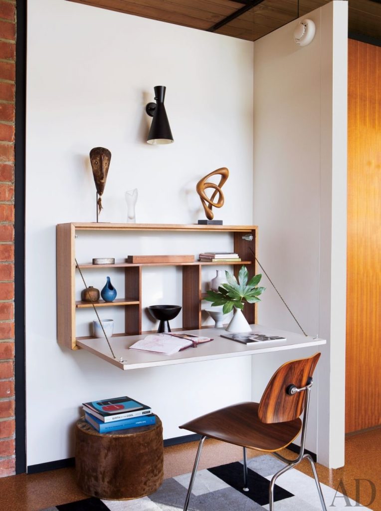 Office design Features, Furniture, and Decorations