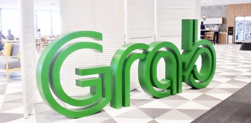 Grab Serves Logistics Shopping and Provide a Lift for Medical Personnel