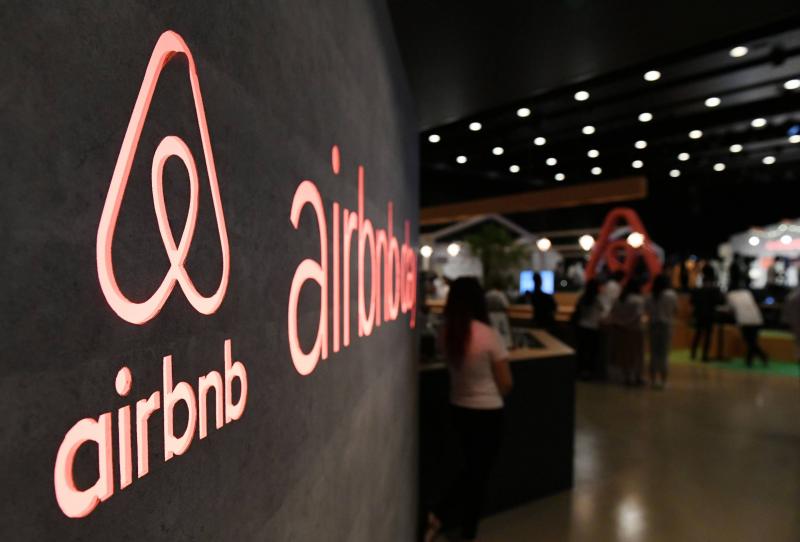 Airbnb Laid-off 25% of Its Employees due to Pandemic Airbnb Laid-off 25% of Its Employees due to Pandemic