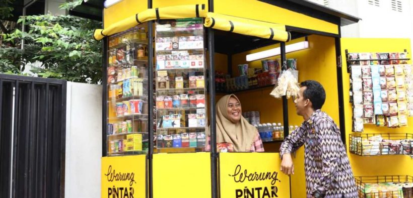 Warung Pintar Provides a Digital-based Social Aid Distribution Services