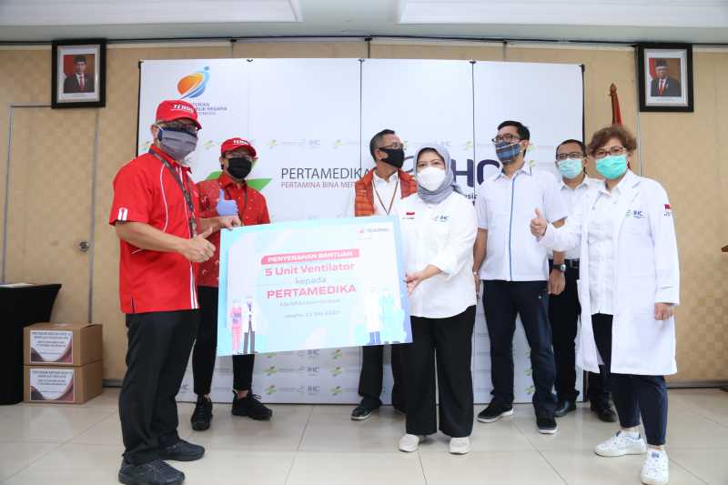 Telkomsel Involves Local Startups in Making PPE for Medical Staff Telkomsel Involves Local Startups in Making PPE for Medical Staff