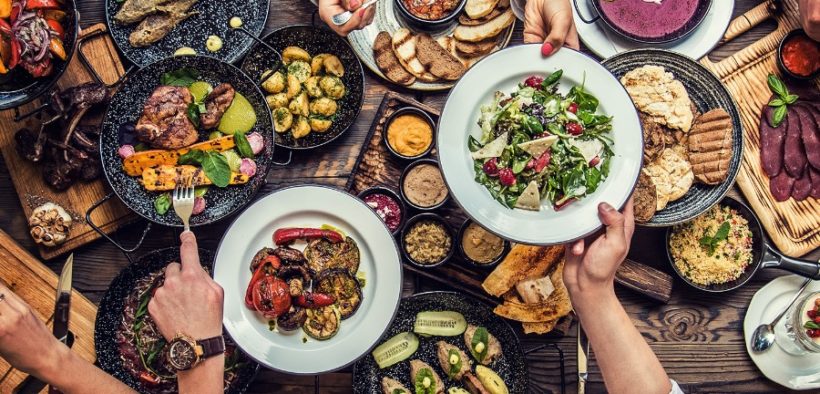 TOP 7 ONLINE FOOD DELIVERY APPS IN THE WORLD