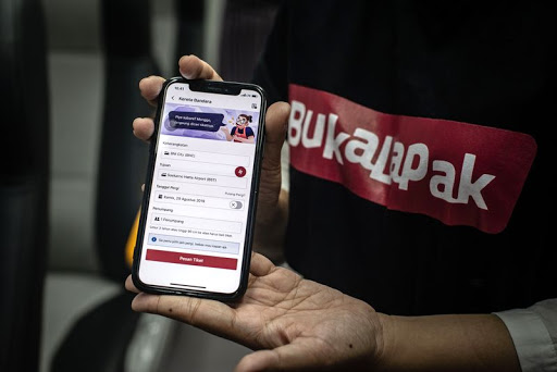 Bukalapak Collaborates with Standard Chartered to Promote Financial (source: special) Bukalapak Collaborates with Standard Chartered to Promote Financial
